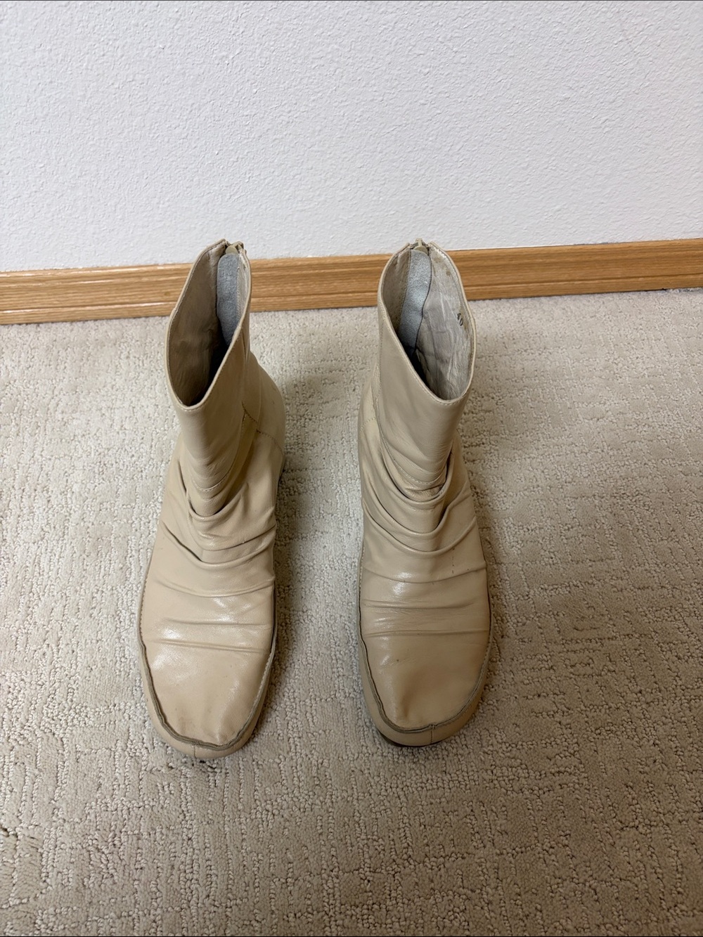 Paalo Bondini Collection Cream Women's Leather Boots size 40